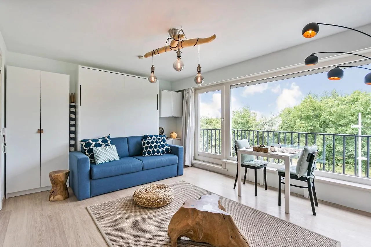 Beautiful Studio With Park And Beach Bredene Apartment